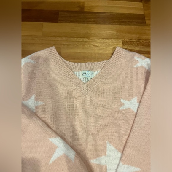 Sweater - Picture 2 of 3